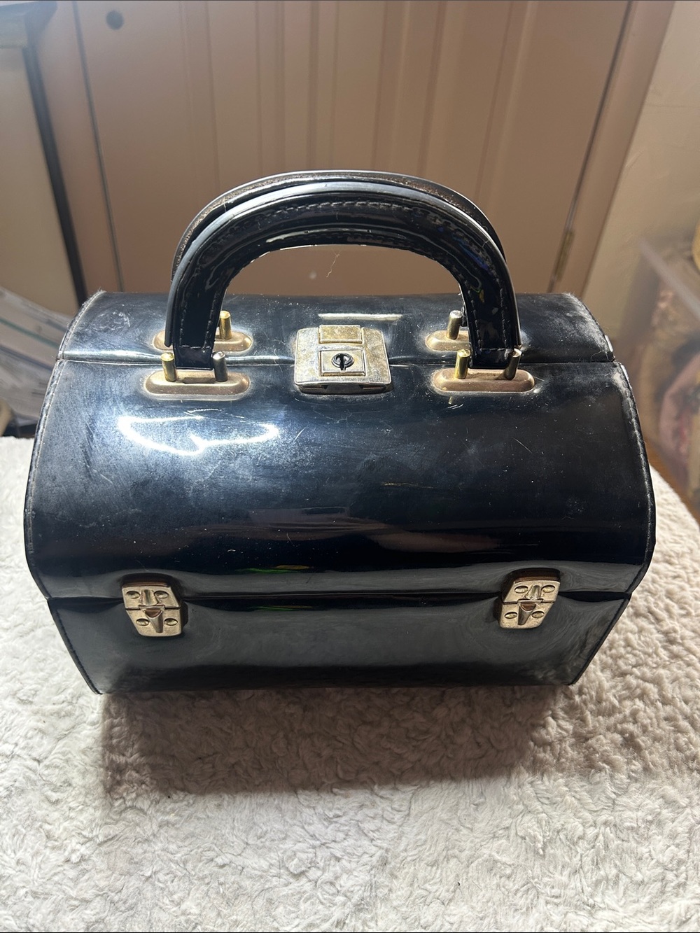 Vintage Classic Black Patent Top-Handle Women’s Bag